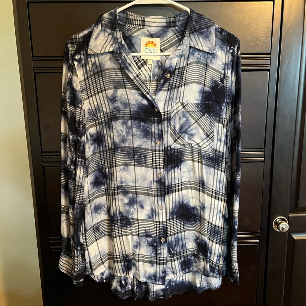 Small Navy Blue and White Flannel Shirt